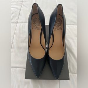 Vince Camuto Pumps; 9M